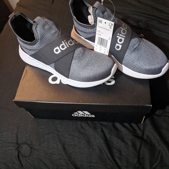 Addidas Running Shoes(Style:Pure Motion Adapt) - Picture 3 of 9